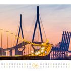 Eine Kalenderseite mit der Kölbrandbrücke in Hamburg. Der Monat ist Juni. Sonnenuntergang im Hintergrund.