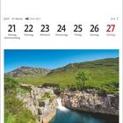 Kalenderwoche mit Daten: 21.-27. Juni, Sommeranfang. Bild zeigt eine grüne Berglandschaft mit Wasserfall.