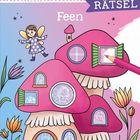 "Zauberbilder Rätsel, Feen." Illustration: Ein Feenhaus aus Fliegenpilzen, eine Fee in einem Sternenkleid und Blumen.