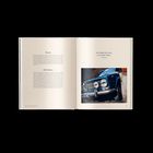 Links Text über Ducati und Alfa Romeo, rechts Zitat von Enzo Ferrari: „Ich verkaufe keine Autos, ...“ darüber Bild eines blauen Autos.