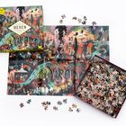 „Die Welt der Hexen“ auf einem Puzzle-Karton. Illustration einer farbenfrohen, magischen Landschaft.