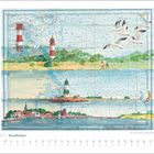 **Juni 2027 | Nordlichter** Unten: Kalender mit Daten. Illustration: Leuchttürme, Landkarte, Möwen und Segelboote.