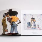 Bored Meeting, 2023. Öl- und Sprühfarbe auf Leinwand. Links Illustration eines sich umarmenden Paares.