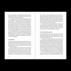 Textauszüge: "In alle Ewigkeit", "Uns der Gnade Gottes aussetzen". Zwei Buchseiten mit dichtem Text, schwarz auf weiß.