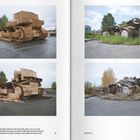 Ein Bagger zerfällt langsam und schafft dabei ein neues Habitat. Vier Fotos zeigen den Prozess in urbaner Umgebung.