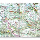 Eine Gebietskarte mit „GEBIETSÜBERSICHTSKARTE“ als Überschrift. Sie zeigt Straßen, Wege und Ortsnamen.