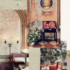 Kerzenhalter mit Blumen, ein Bild an einer Wand, Retro-Café-Interieur, Personen sitzen in einem modernen Restaurant.