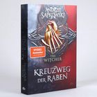 Text: "SP Spiegel Bestseller", "Andrzej Sapkowski", "The Witcher", "Kreuzweg der Raben", "Roman". Illustration: Goldener Rabe auf rotem Hintergrund.