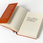 "Wie man die Wartezeiten für Psychotherapie drastisch reduzieren könnte – und wer das verhindert" in großer, fettgedruckter Schrift. Text auf weißem Hintergrund, Seitenzahlen unten: 54 links, 55 rechts.
