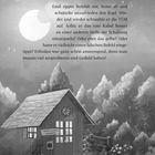 Texte: „Betreten verboten! Lebensgefahr!“ Illustration eines kleinen Hauses bei Nacht, umgeben von Bäumen und Sternen.