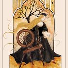 "6. SPINNRAD. Kannst du Stroh zu Gold spinnen?" Illustration einer Frau am Spinnrad vor einem Baum.