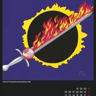 "Die drei ??? und das brennende Schwert, 1997" steht auf einem Kalenderblatt. Ein Schwert mit Flammen vor einer Sonne.