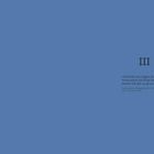 "III" und Zitat: „Ich habe ein träges Auge, [...] wenn mich ein Kopf interessiert, mache ich ihn zu gross.“ Blauer Hintergrund.