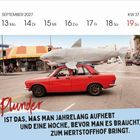 September 2027, KW 37, 13-19 Mo-So. "Plunder ist das, was man jahrelang aufhebt...". Rotes Auto mit großem Haifisch oben drauf.