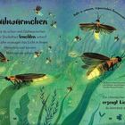 Glühwürmchen und leuchten—Licht im Hinterleib. Illustration von leuchtenden Insekten in grüner Natur.