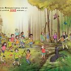 Text: "Während des Waldspaziergangs sind wir dann alle wirklich SEHR achtsam ..."

Viele Kinder und Erwachsene erkunden spielerisch einen Wald, Tiere und Pflanzen sind um sie herum.