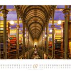 07, Universitätsbibliothek Kopenhagen – Dänemark. Ein prächtiger Lesesaal mit Reihen von Bücherregalen und Säulen.