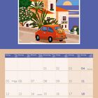 Text: CALABRIA, 0727, 07 2027. Eine Illustration zeigt ein Haus am Meer mit einem Auto in warmen Farben. Darunter ein Kalenderblatt.