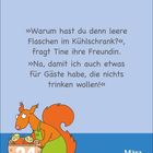 "Warum hast du leere Flaschen…?" Illustration: Ein Eichhörnchen mit grünem Kleid hält einen Korb mit der Zahl 24.