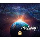 Text: Bibelzitat über Bethlehem und Herrschaft; Wort "Großartig" und Zahl "7" auf Kugel. Erde im Weltraum, Sonnenstrahlen.