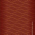 Goldenes, wellenförmiges Muster auf rotem Hintergrund. Moderne, gleichmäßige Linienführung.