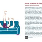 Titel: "Zwischen Kuschelkissen und Kick Ass - Wo passiert eigentlich Entwicklung?"
Illustration: Zwei Beine und Arme ragen von einer Couch.