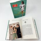 Ein Buch "Les Bouttiers" von Antonia Wesseling liegt geöffnet da, daneben ist das Cover mit einer Frau in weiß abgebildet.