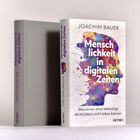 Buchtitel: Menschlichkeit in digitalen Zeiten von Joachim Bauer. Bunte Silhouette eines Kopfes, Verlag Heyne.