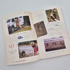 Texte: „On the road: Zwischenstopp am Straßenrand“, „Echte Australier“, „Känguru-Meeting“, „Keine Angst: kleines Wallaby“, „Fred: aufgegriffen“. 

Collage von Menschen, Tieren und Landschaften in einem Album.