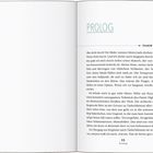 "PROLOG", "PAMIR HIGHWAY", "Juli 2018". Ein erzählender Text beschreibt eine Motorradfahrt durch Matsch und Schnee bei Kälte.  