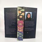 Text links: Auszug aus einer Geschichte, beginnt mit „Yinning“. Rechts: Infos zu Sue Lynn Tan und Petra Koob-Pawis. Illustration: Pagode.
