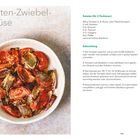 Titel: "Tomaten-Zwiebel-Gemüse". Zutaten und Zubereitung für zwei Portionen. Bild zeigt geröstete Tomaten und Zwiebeln.