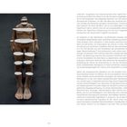 Texte: "Toc", "Abb. Seite 186", "Das Eigene und das Fremde". 
Links Holzskulptur segmentiert in mehreren Ebenen.