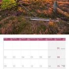Kalender für August 2027. Oben: Sonnenaufgang über Heidelandschaft mit violetten Blüten und Wolken.