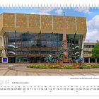 August, 15.08. Maria Himmelfahrt. Gewandhaus mit Mendebrunnen auf dem Augustusplatz. Kalenderbild mit moderner Fassade.