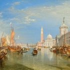 Eine Illustration zeigt Boote auf einem ruhigen Gewässer in Venedig, mit einer beeindruckenden Architektur im Hintergrund.