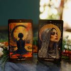 Zwei Tarotkarten: "the wheel" zeigt eine Person vor einem großen Rad, "temperance" zeigt eine Frau mit Heiligenschein.