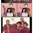 Comic-Sequenz: Jugendliche rennen, sagen „Shotgun!“. Eine Gruppe steht zusammen. Ein Mann fragt nach dem „Dad“.
