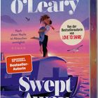 „Von der Bestsellerautorin von LOVE TO SHARE. Nach dieser Nacht ist Abtauchen unmöglich.“ Paar umarmt sich auf einem Boot bei Sonnenuntergang.