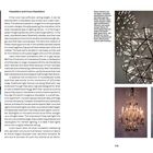Text über Kronleuchter und Beleuchtung. Links: Moderne Designs, rechts: klassische Kronleuchter.
