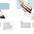 Linke Seite: "Besorge dir am besten Fineliner, die wasserfest sind, weil...". 
Rechte Seite: "Man unterscheidet zwischen wasser- und alkoholbasierten Markern...".