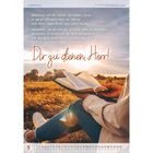 Texte: "Momente mit dir...", "Dir zu dienen, Herr!", "RUTH HEIL". Eine Person sitzt im Gras und hält ein Buch bei Sonnenuntergang.