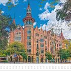 September Kalenderblatt mit einem beeindruckenden gotischen Gebäude, großen Bäumen, blauem Himmel und einigen weißen Wolken.