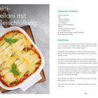Zucchini-Cannelloni mit Hackfleischfüllung. Zutaten: Zucchini, Zwiebel, Knoblauch, Rinderhackfleisch. Anleitung für 2 Portionen.