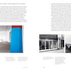Links oben: Text über Ausstellungen von Anne Truitt in den USA und Japan in den 1960er und 1970er Jahren. Unten: Fotos von Skulpturen.