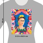 Text: "21,5 b x 26,5 h cm", "50 cm", "KAHLO". 
Es zeigt ein buntes Porträt mit floralen Mustern auf einem T-Shirt.