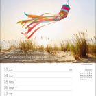 "Glücklichsein ist auch eine Tugend." - Ludwig Börne. Kalender für Oktober 2027, zeigt ein Riesenrad am Strand bei Sonnenuntergang.