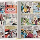 Comic-Doppelseite: Spider-Man-Szenen mit Dialogen über einen Kampf mit Sandman, Polizisten und eine Diskussion über Fotos.