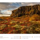 09 ISLAND, Herbstlandschaft im Vatnajökull-Nationalpark. Kalenderseite mit Felsen und farbenfrohem Herbstlaub.