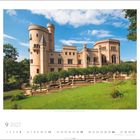 „9 2027“ und „Schloss Babelsberg, Park Babelsberg, Potsdam“. Ein großes Schloss mit Türmen vor einem grünen Garten.